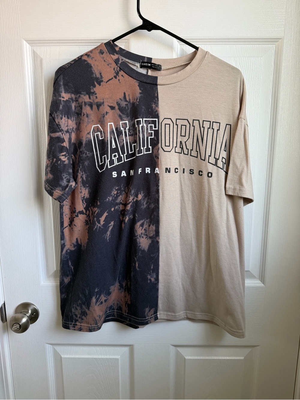 SHEIN California Graphic Tee in Beige & Black Tie-Dye
